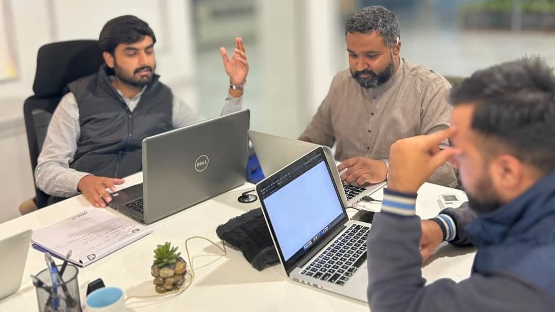 Lead Generation & Follow-Up connecting_dots